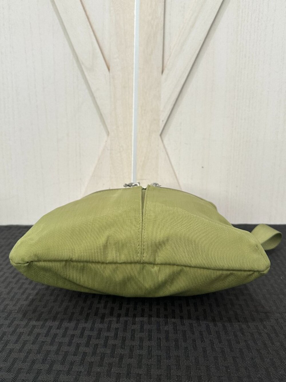 Baggallini Horizon Lightweight Nylon Crossbody Bag in Olive - Picture 7 of 8